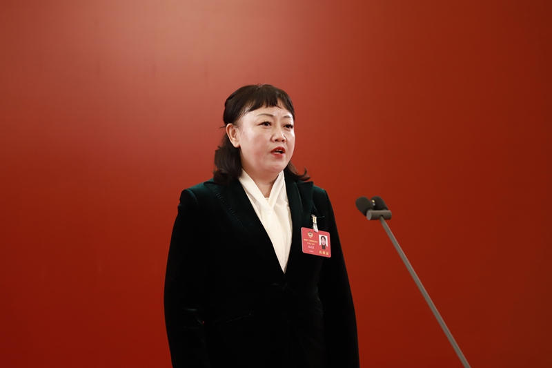 清镇市政协主席吴筑蓉。受访单位供图