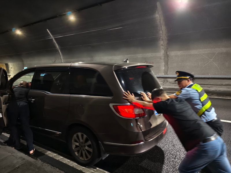 1 圖為救援事故車輛