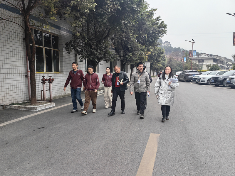 核查小组核查企业投产达产情况。