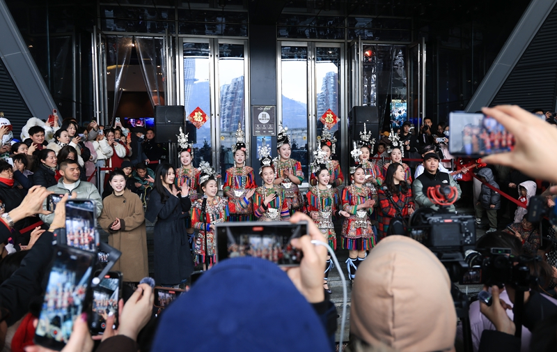 《哪吒2》原声配乐团队侗族大歌现场还原电影美妙旋律