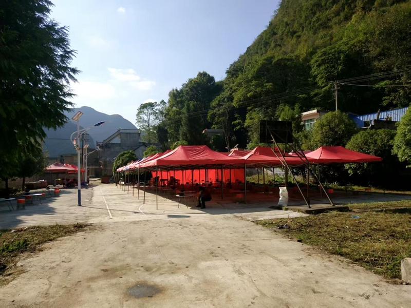 抓好“宴席”小切口 做好“新風”大文章。