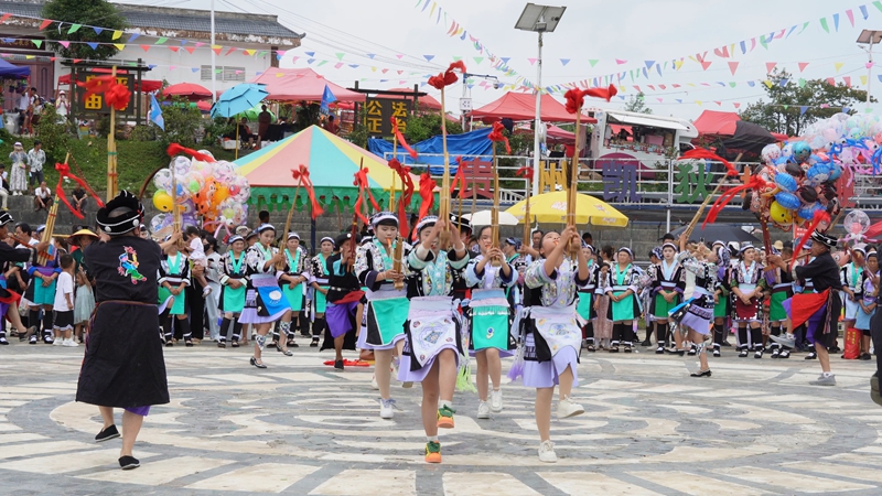 會親節現場的節目表演 (1)