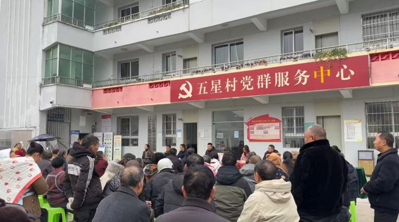 花溪法院孟关法庭：二人宣讲入村寨 法治阳光暖民心.jpg
