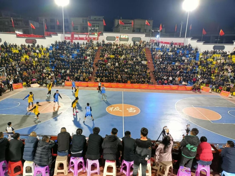籃球賽現場。