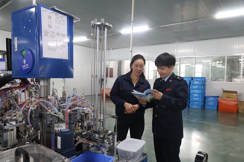 独山：“税”助轴承“加速跑” 企业赶单劲头足。