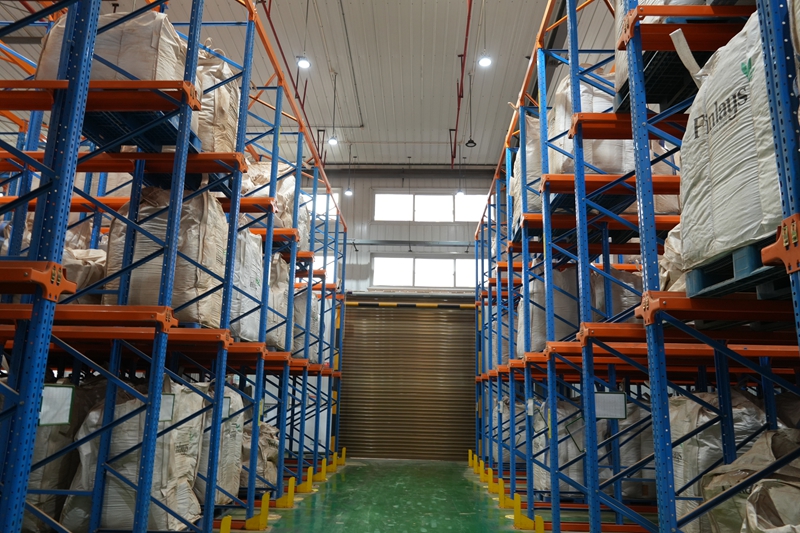 半成品倉庫（楊亞旭 攝）.JPG