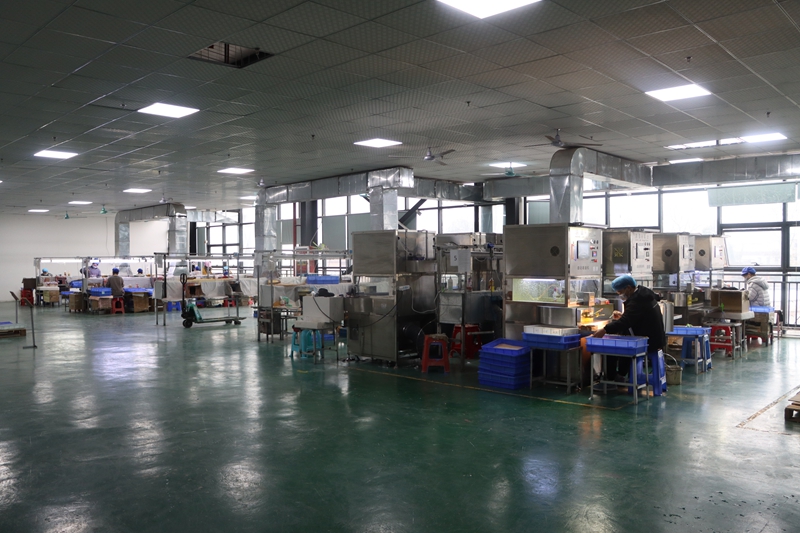 獨山玩具生產忙。