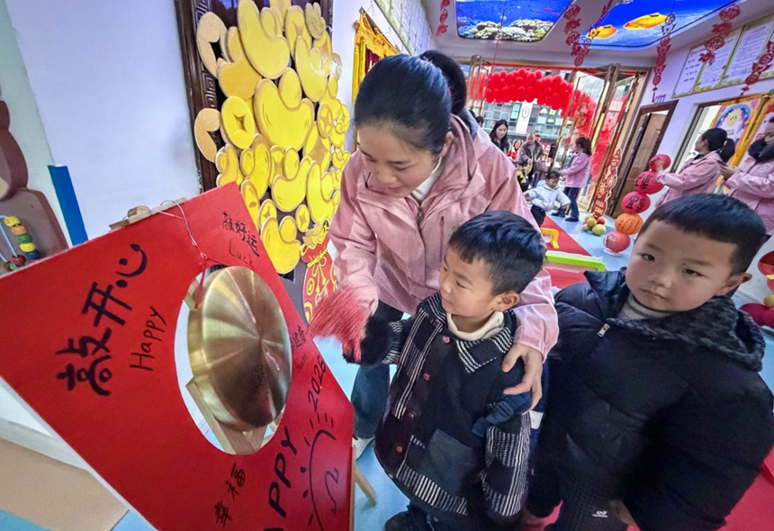 3月2日，萬山區同欣幼兒園迎來新學期開學。葉順強攝