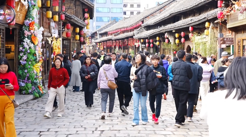 “百万客流”见证城市治理温度。