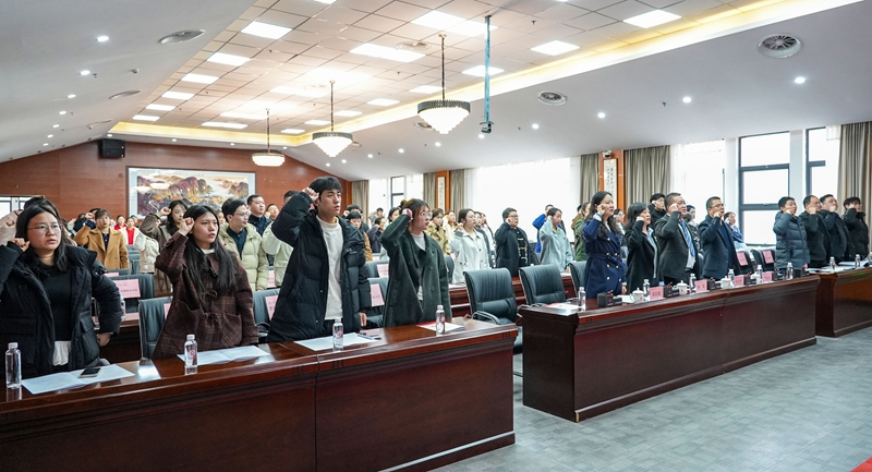 共同宣誓。陸勁鬆 攝.jpg