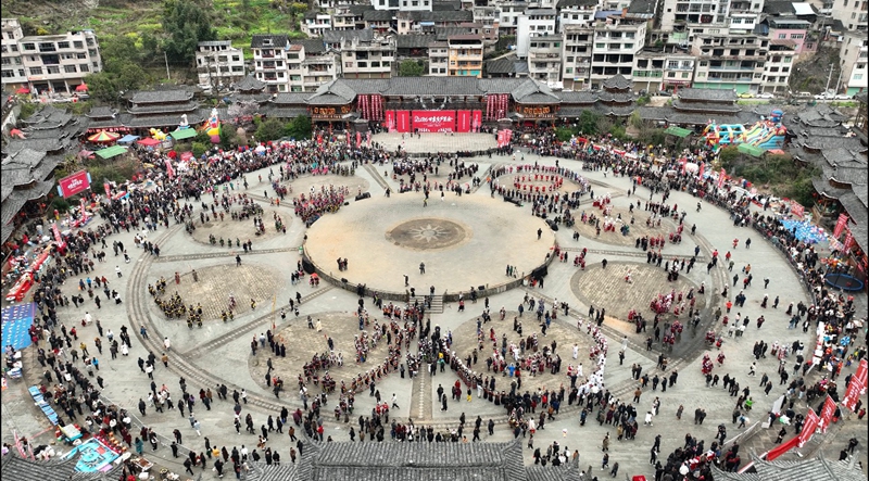 蘆笙會盛況（周建國  攝）.jpg