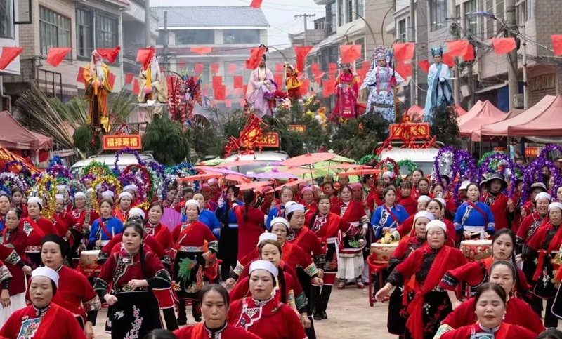 3 图为“抬汪公”活动现场。李立洪 摄.jpg