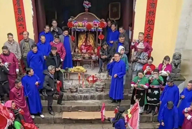 6 图为“抬汪公”活动现场。张燕 摄.jpg