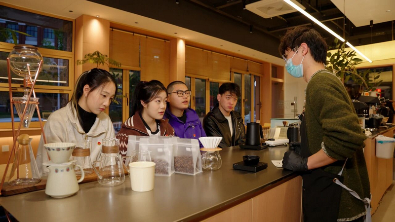 调研现场。贵州大学供图