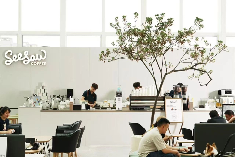 农行贵阳分行支持的Seesaw Coffee门店一角。