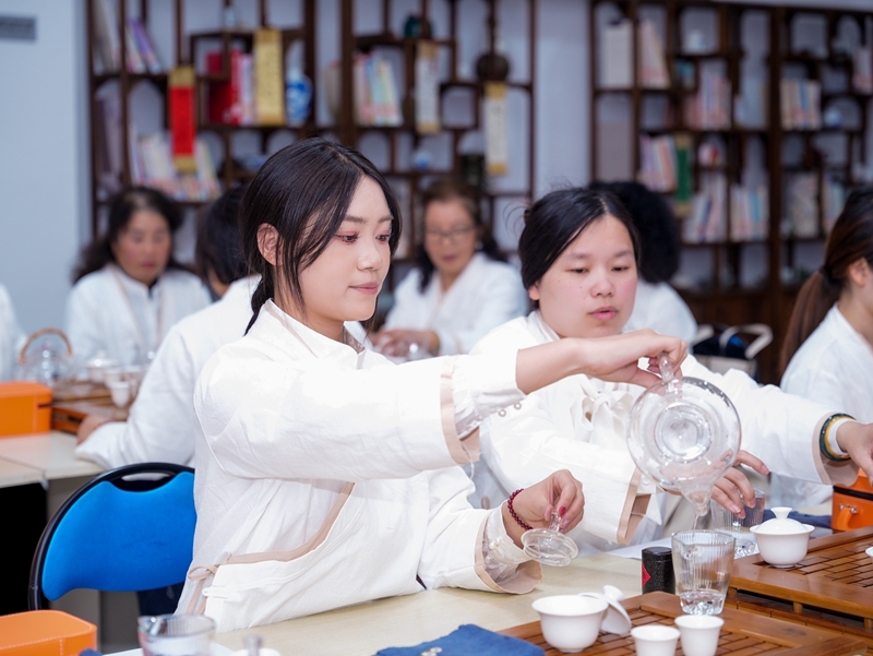 茶艺班.jpg