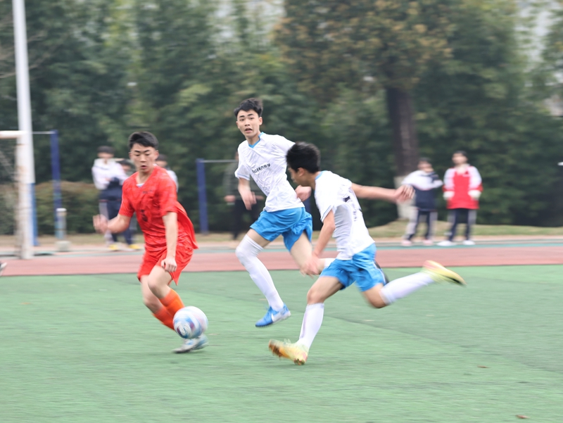 獨山縣2026年“縣長杯”校園足球超級聯賽開幕。