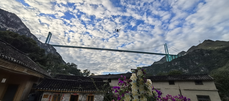 2 、花江峽谷大橋。 張祥兵 攝