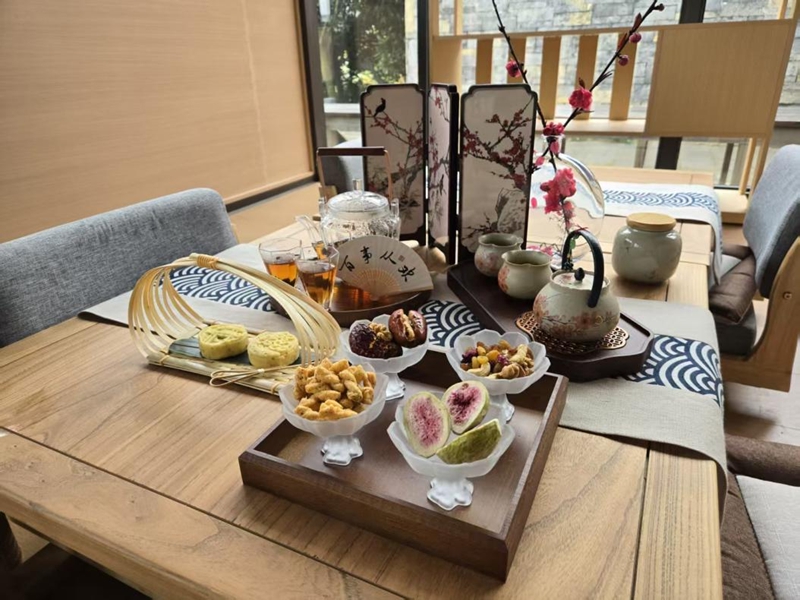 3、精致花点，茶香袅袅。.jpg