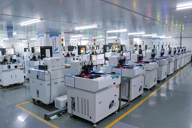 貴州聯尚科技有限公司智能化生產車間。劉蘇黔攝