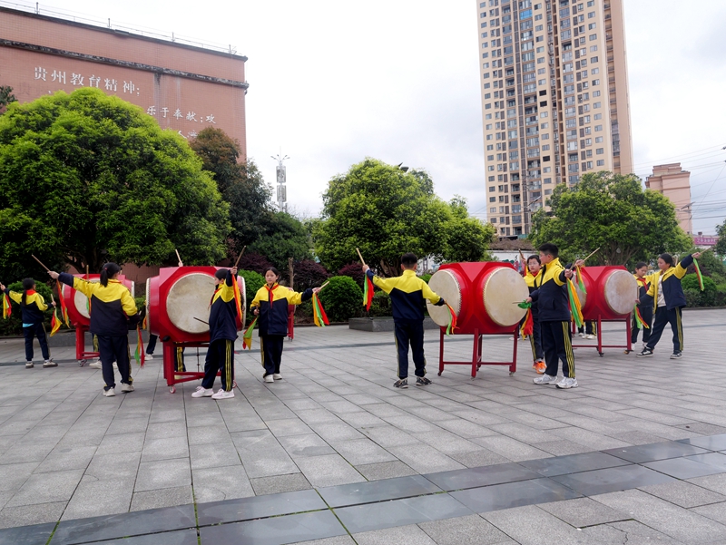 苗家花鼓社团.JPG
