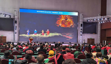 安顺一个去了让人留恋的地方安顺风景名胜区面积占幅员面积12%以上，远高于全国2.23%、全省4.2%的平均水平，文旅资源禀赋优异。
