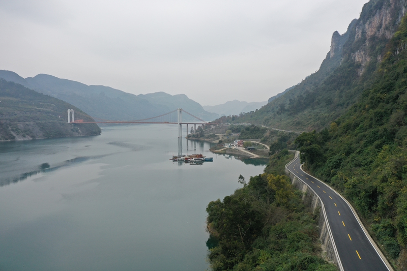 息烽县流长镇大塘渡连接乌江大桥公路.jpg