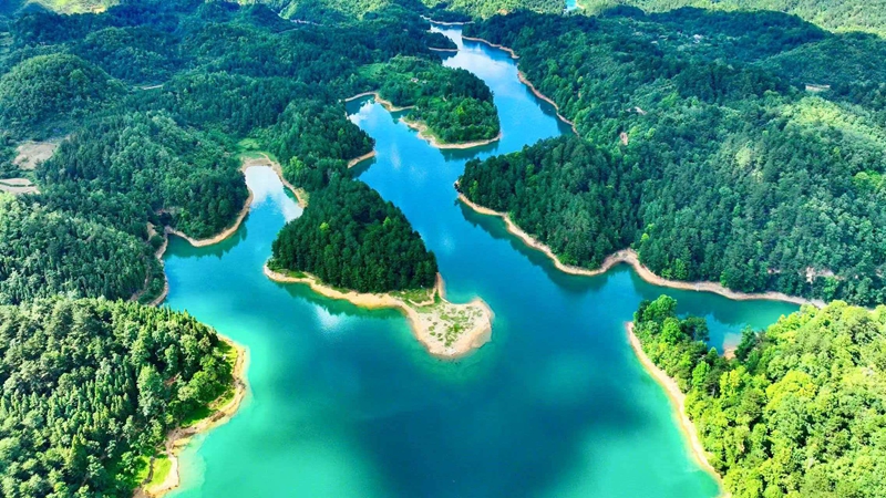 12贵州长顺山水.jpg