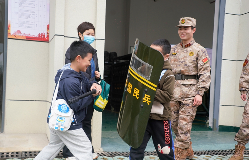 观山湖区打造春假国防教育研学暖心课堂。