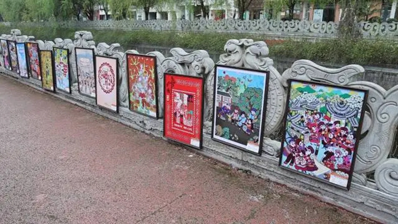 钟山区：樱花引客来 消费活起来。