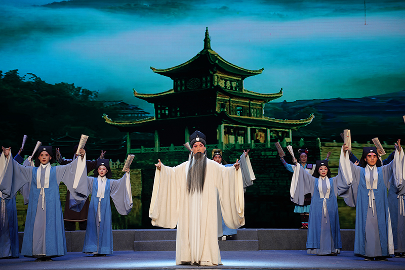 首演现场。