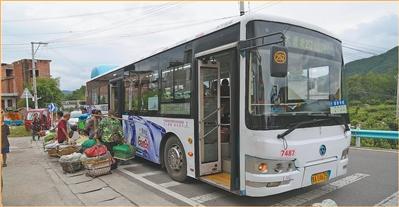 菜农准备上车。