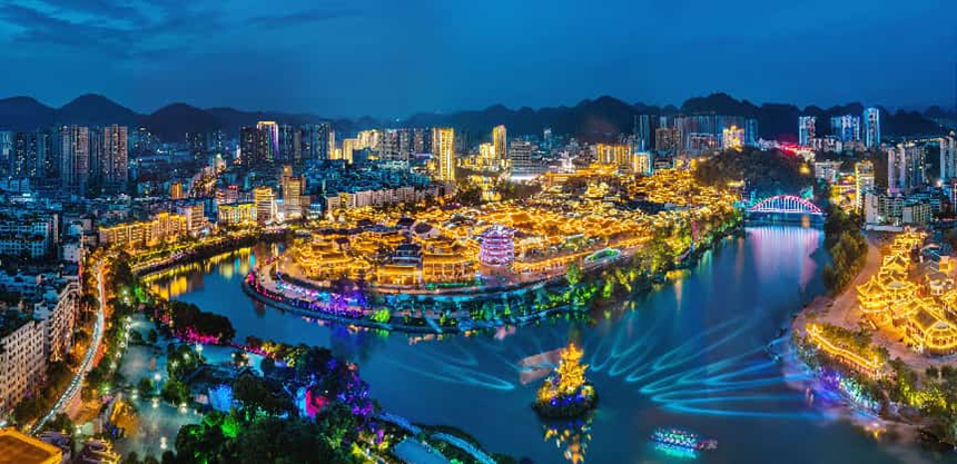 铜仁中南门历史文化旅游区。