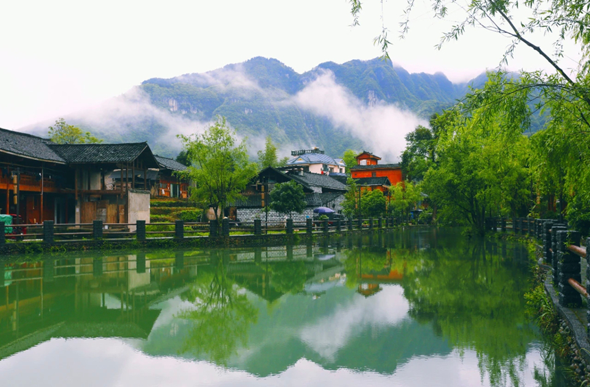 江口云舍村。
