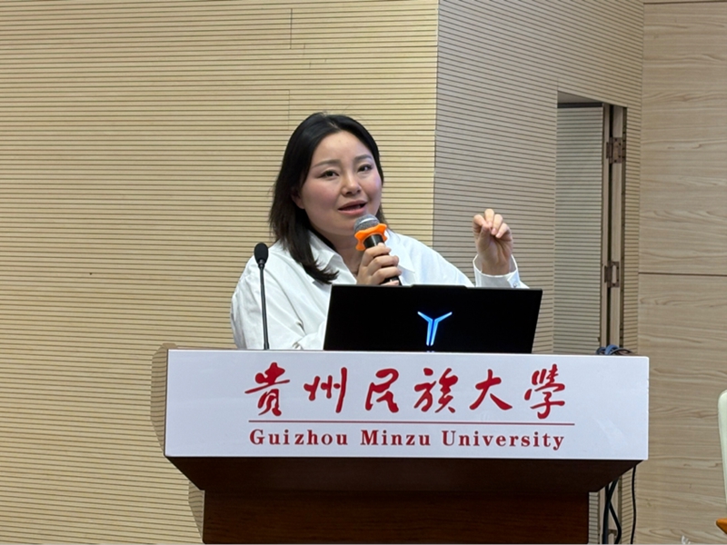 瓮安县融媒体中心专题部主任肖年童作分享。.jpg