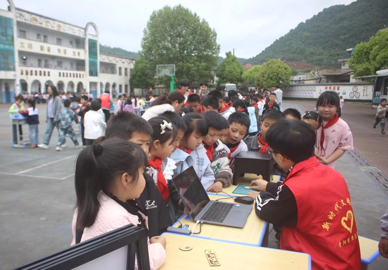 激光雕刻机科普讲解.jpg