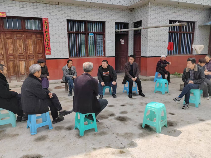 召開春耕群眾會。