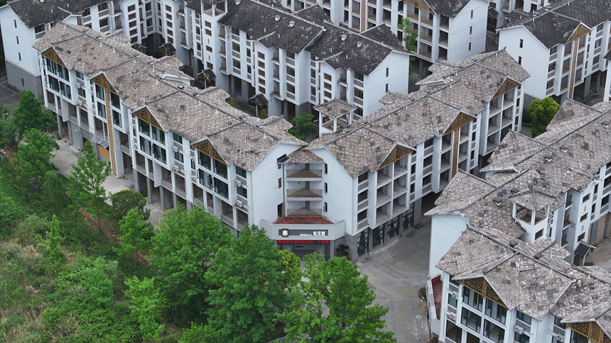 平坝区天龙镇避暑旅居小镇基础建设稳步推进。