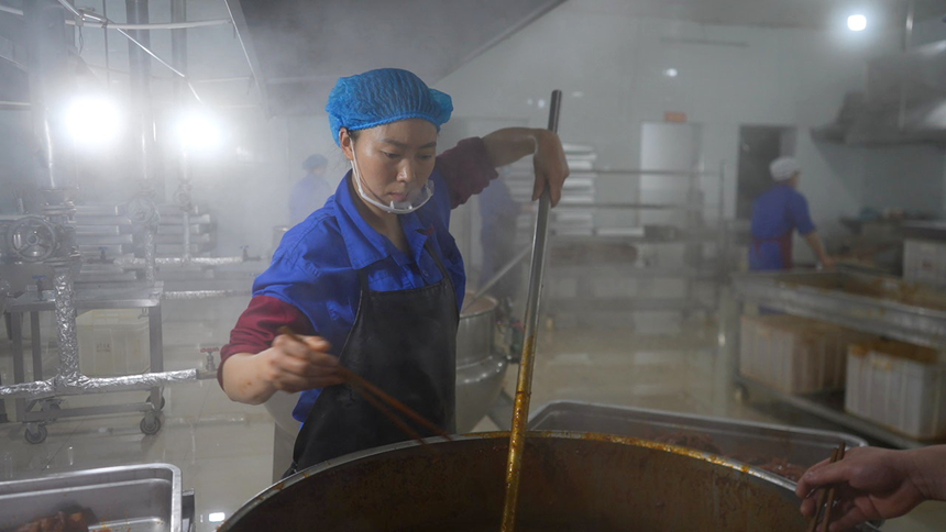 江宗纯味食品有限公司车间加工现场6