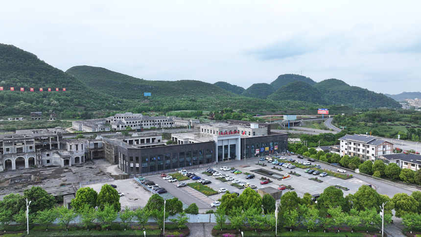 平坝区天龙镇避暑旅居小镇基础建设稳步推进。