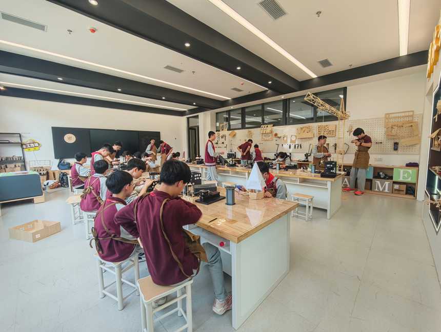 仁怀周林3.0未来学校创客中心。