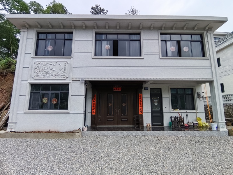 4.息烽县西山镇鹿窝村老鸦底组地质灾害农户搬迁后房屋