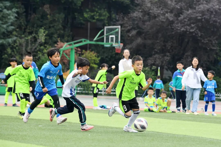 比赛现场。陈勇摄
