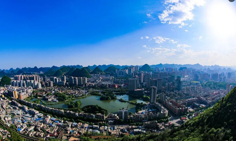 六盘水城景。