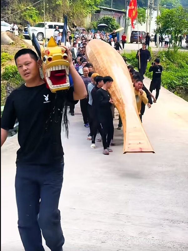 贵州松桃:多支劲旅下水 备战端午龙舟赛(图3)