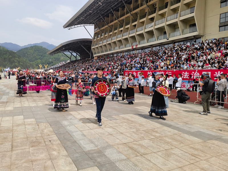 民族文化展演.jpg