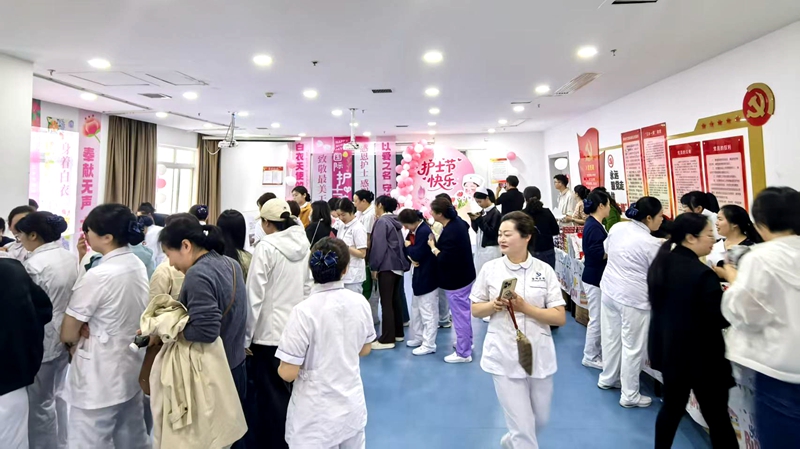 游园会现场.jpg