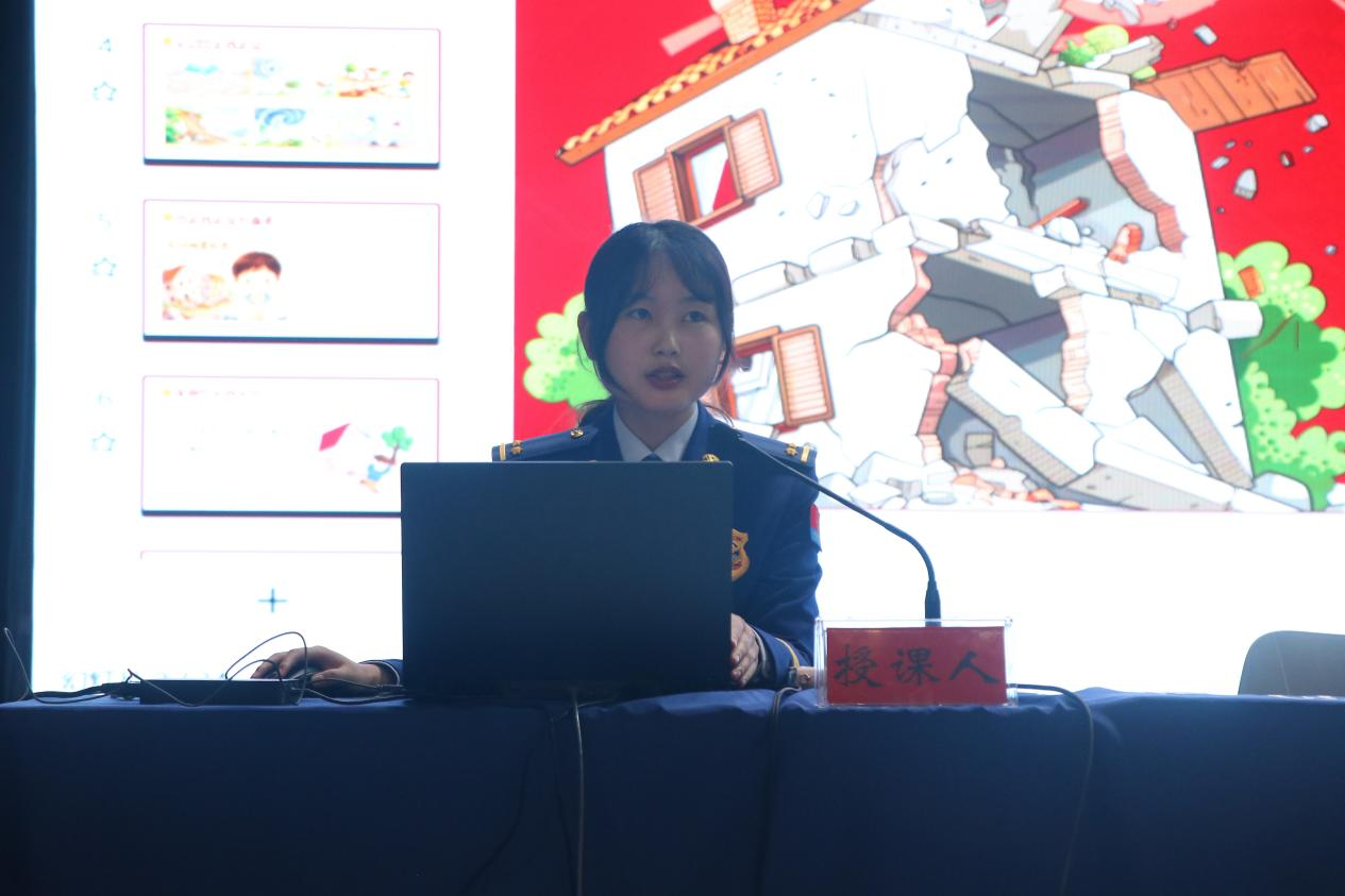 吕镔杉作培训。