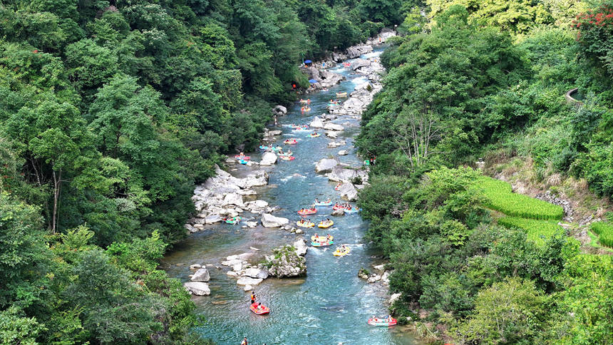 杉木河漂流。張大美攝