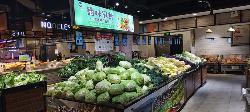 佳惠超市的習味農鮮專賣櫃。張川 攝